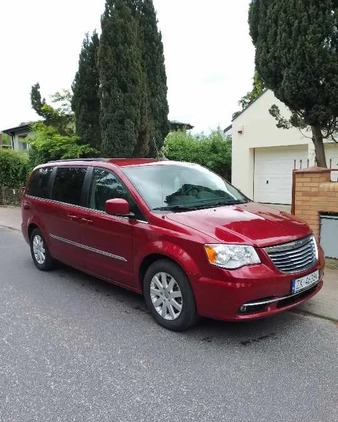 Chrysler Town &amp; Country cena 52500 przebieg: 158600, rok produkcji 2015 z Koszalin małe 154